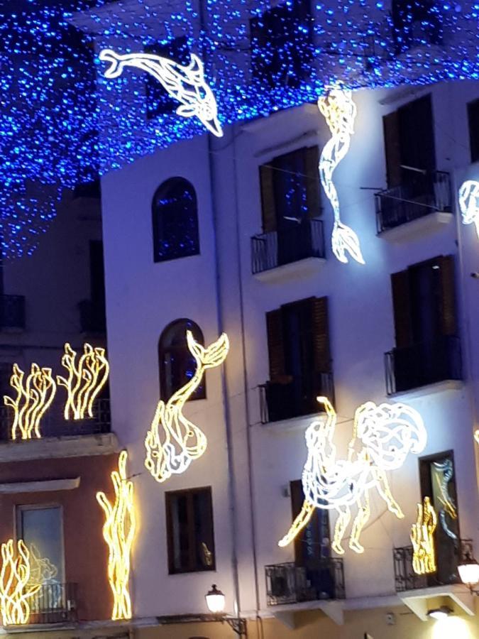 Salerno Centraal Esterno foto