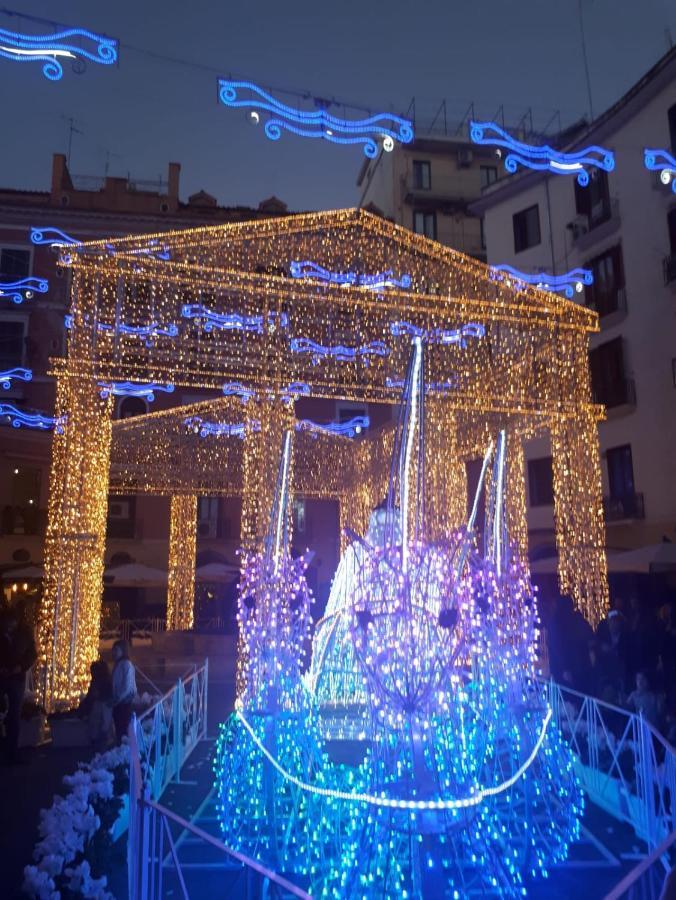 Salerno Centraal Esterno foto